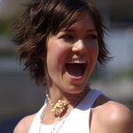 15 sassy hairstyles featuring mandy moore short hair 13