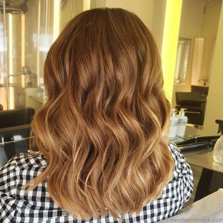 20 savory looks with caramel highlights youll love to treat yourself 10