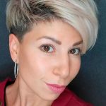 a pixie haircut that looks perfect for women over 40 11