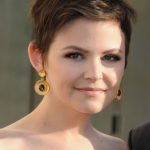 short hairstyles for round faces over 50 11