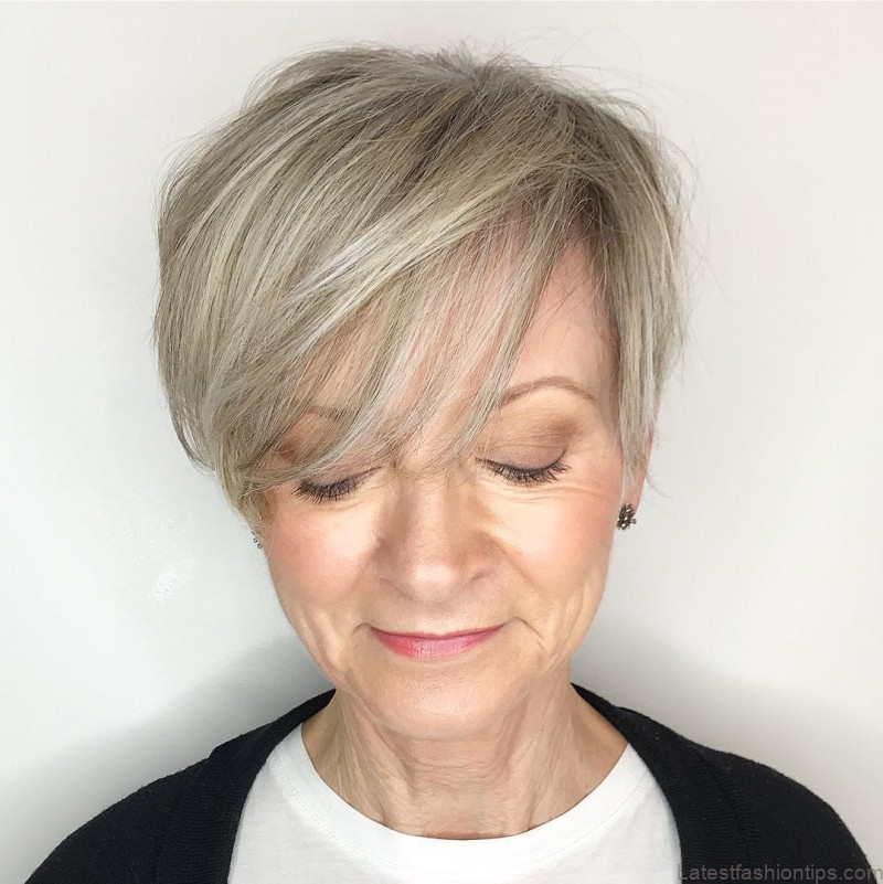short hairstyles for round faces over 50 3