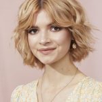 the 21 best bang styles for round faces women 6