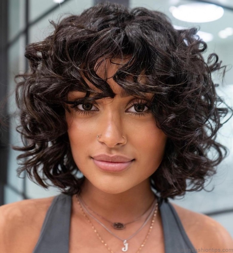 5 different versions of curly bob hairstyle 15
