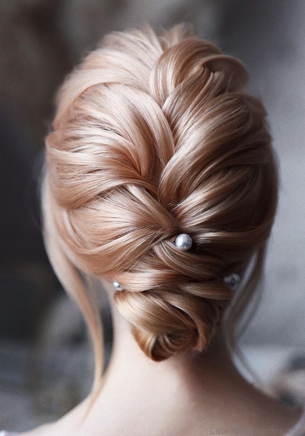 hairstyles for wedding guests 20 ideas of chic festive hairstyles 4