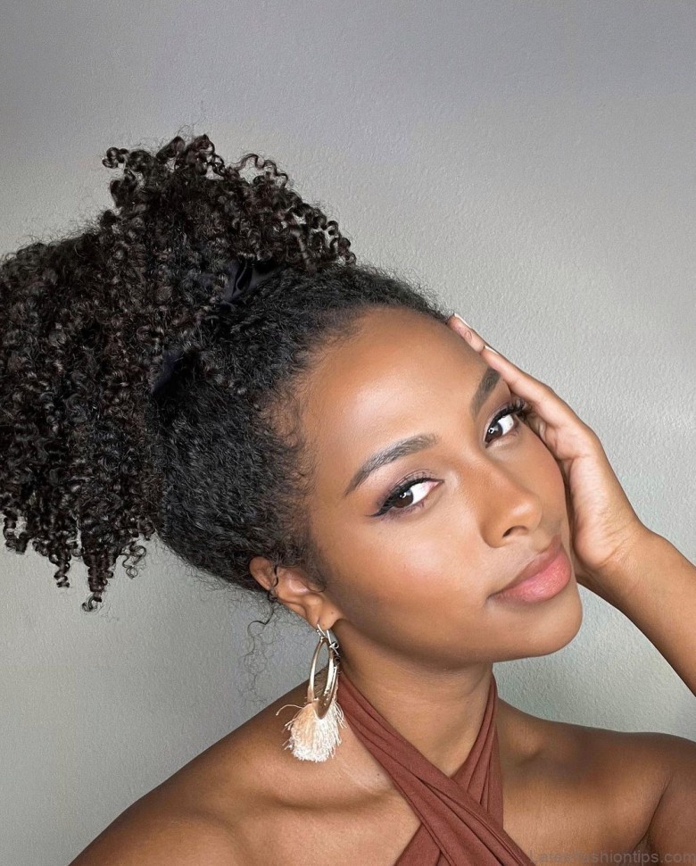 how to curve your curls with the latest hair trends 3