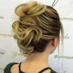 5 updos for thin hair that score maximum style point 4