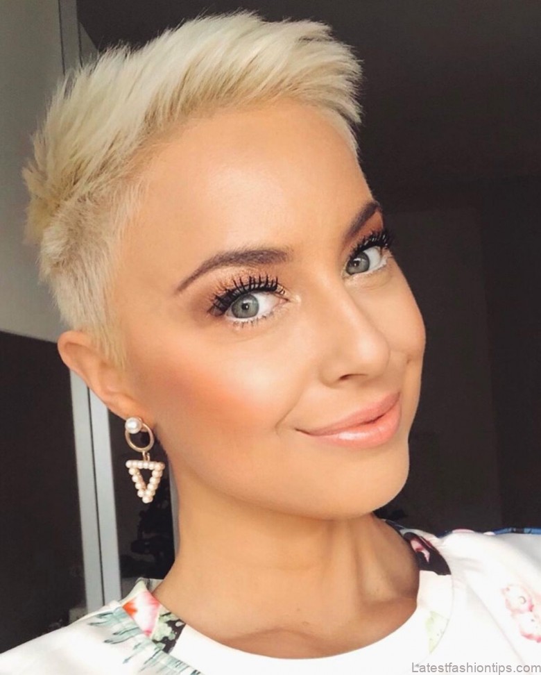 15 most endearing short hairstyles for fine hair 12