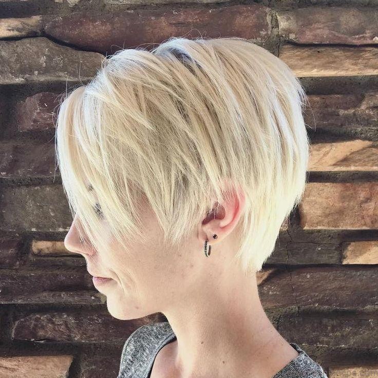 15 most endearing short hairstyles for fine hair 9