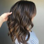20 savory looks with caramel highlights youll love to treat yourself 1