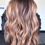 20 savory looks with caramel highlights youll love to treat yourself 2