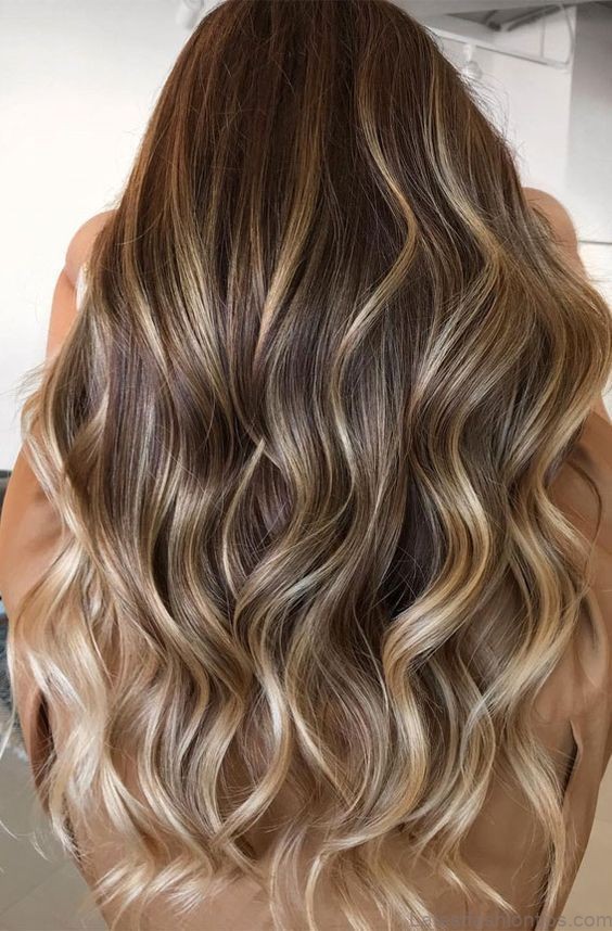 20 savory looks with caramel highlights youll love to treat yourself 7