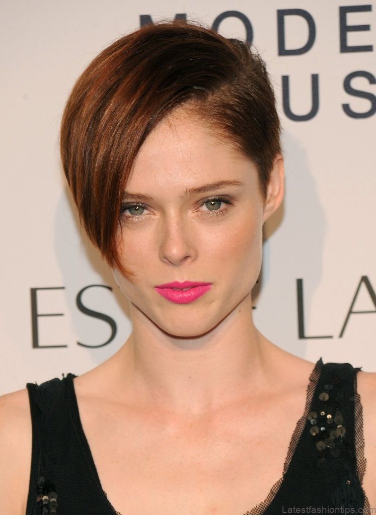 catchy asymmetric haircuts for attention grabbing gals 3