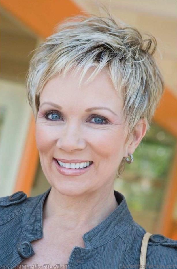 short hairstyles for round faces over 50 1