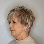 short hairstyles for round faces over 50 22