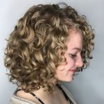 5 different versions of curly bob hairstyle 6
