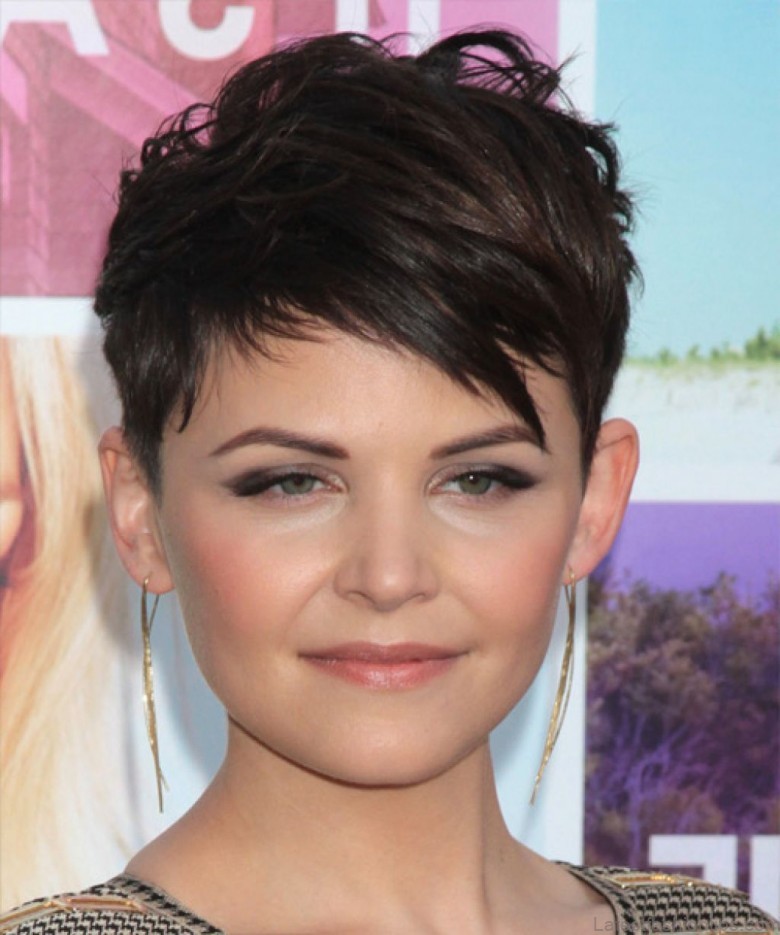10 stunning looks with pixie cut for round face 1