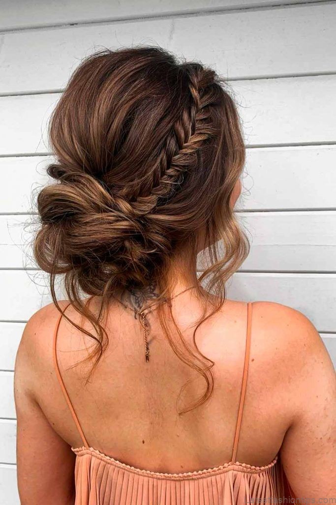 10 sumptuous side hairstyles for prom to please any taste 1