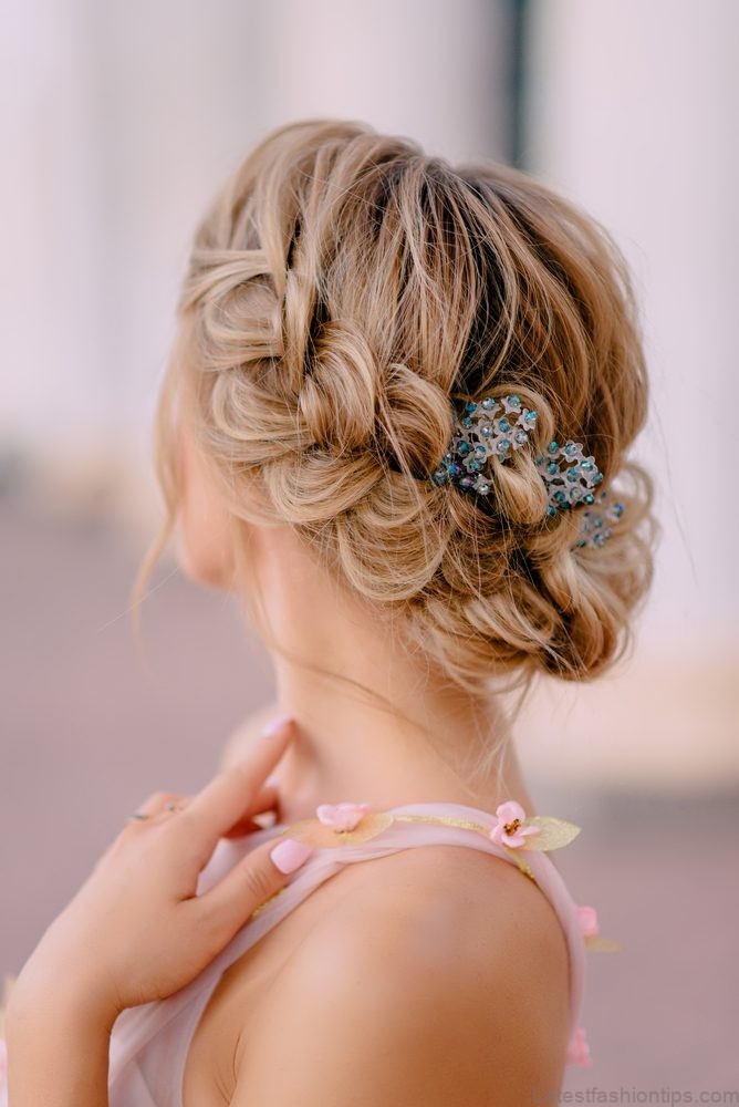 10 irresistible hairstyles for brides and bridesmaids 5
