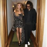 beyonce photos hairstyles dresses outfit styles lifestyle and biography 1