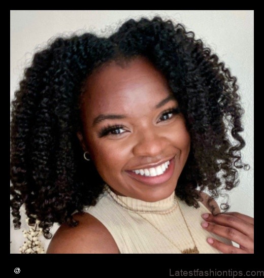 Confidence in Curls: Embracing Women Hairstyles with Ease